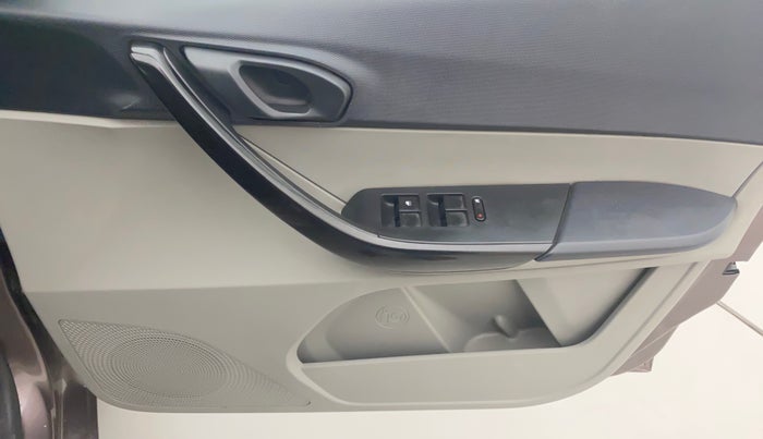 2019 Tata Tiago XZA PETROL, Petrol, Automatic, 47,032 km, Driver Side Door Panels Control