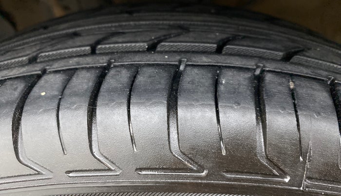 2019 Hyundai Creta 1.4 E PLUS CRDI, Diesel, Manual, 43,976 km, Left Front Tyre Tread