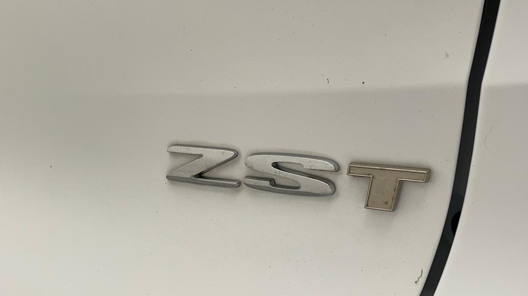 2021 MG Zst Essence, Automatic, 31956 km, Badge (Boot Right Side)