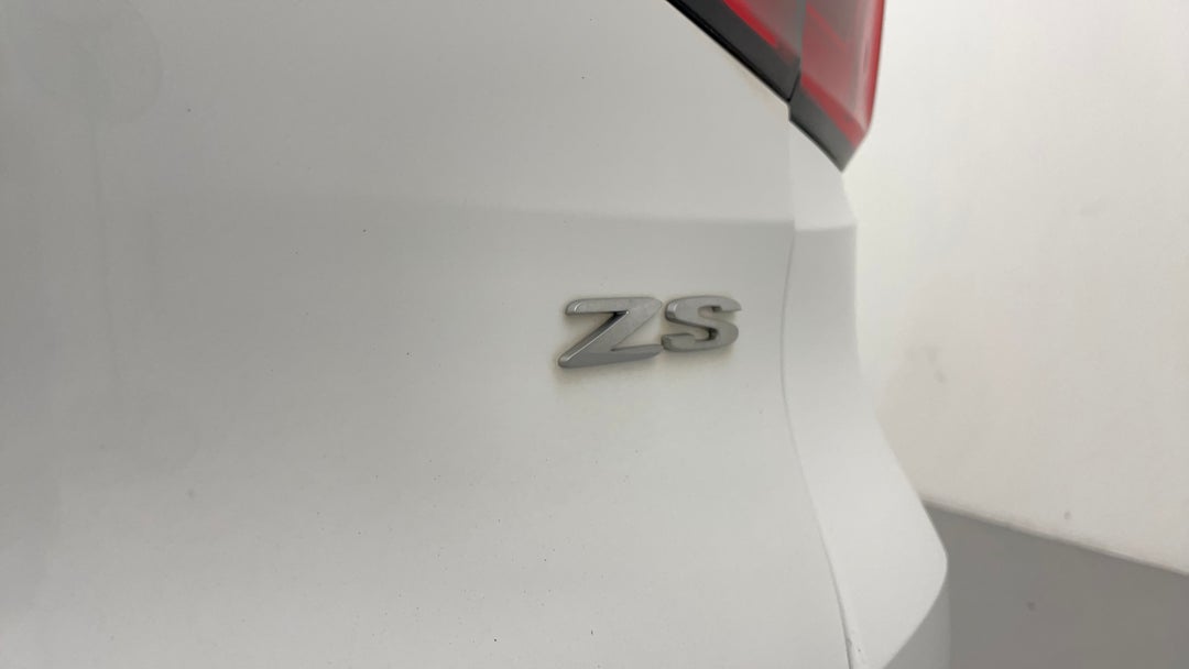 Badge (Boot Right Side)