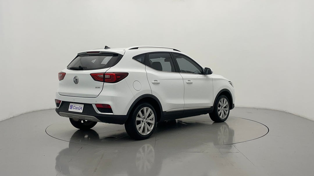 Right Back Diagonal (45- Degree) View