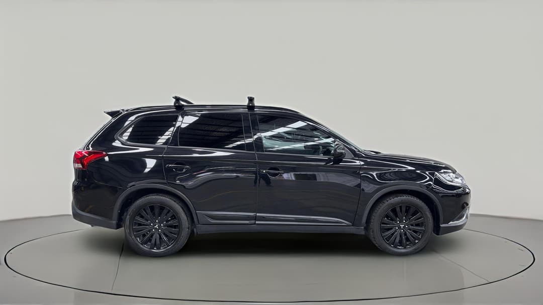 2020 Mitsubishi Outlander Black Edition 7 Seat (2WD), Automatic, 113014 km, Right Side View