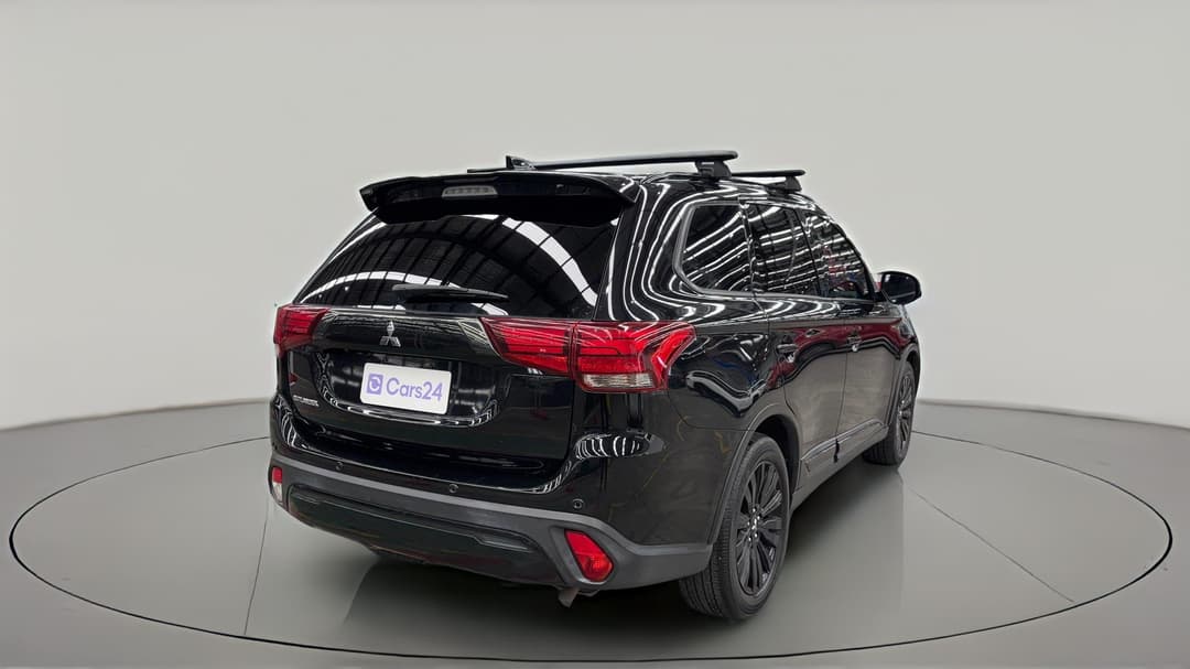 2020 Mitsubishi Outlander Black Edition 7 Seat (2WD), Automatic, 113014 km, Right Back Diagonal (45- Degree) View