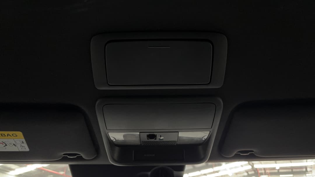 2020 Mitsubishi Outlander Black Edition 7 Seat (2WD), Automatic, 113014 km, On-Roof Controls/Sunglass holder