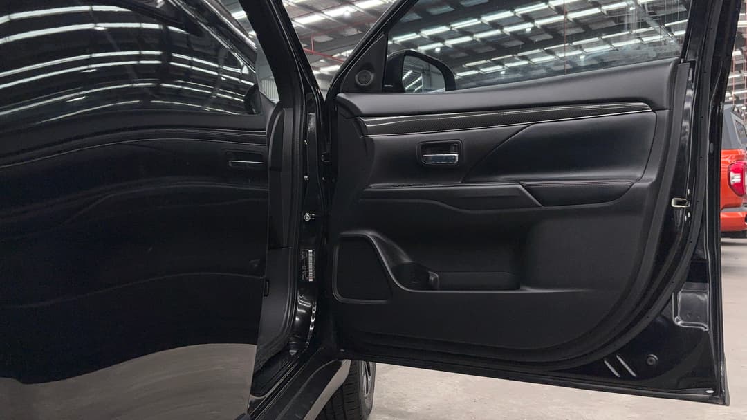 2020 Mitsubishi Outlander Black Edition 7 Seat (2WD), Automatic, 113014 km, Speaker View