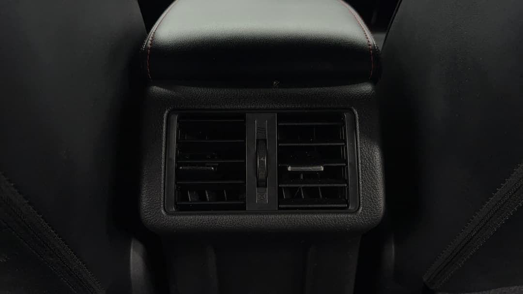 2020 Mitsubishi Outlander Black Edition 7 Seat (2WD), Automatic, 113014 km, Rear A/C Vent