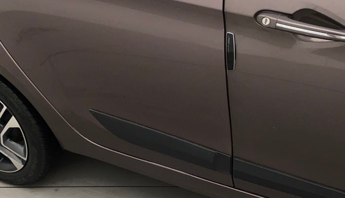2018 Tata TIGOR XZA PETROL, Petrol, Automatic, 36,959 km, Right rear door - Slightly dented