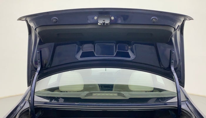 2014 Volkswagen Vento COMFORTLINE TSI AT PETROL, Petrol, Automatic, 57,022 km, Boot Door Open