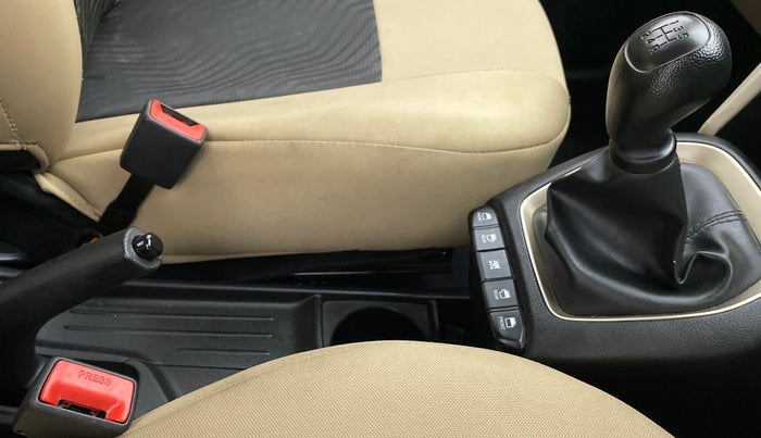 2019 Hyundai NEW SANTRO SPORTZ 1.1, Petrol, Manual, 12,341 km, Gear Lever
