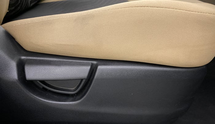 2019 Hyundai NEW SANTRO SPORTZ 1.1, Petrol, Manual, 12,341 km, Driver Side Adjustment Panel