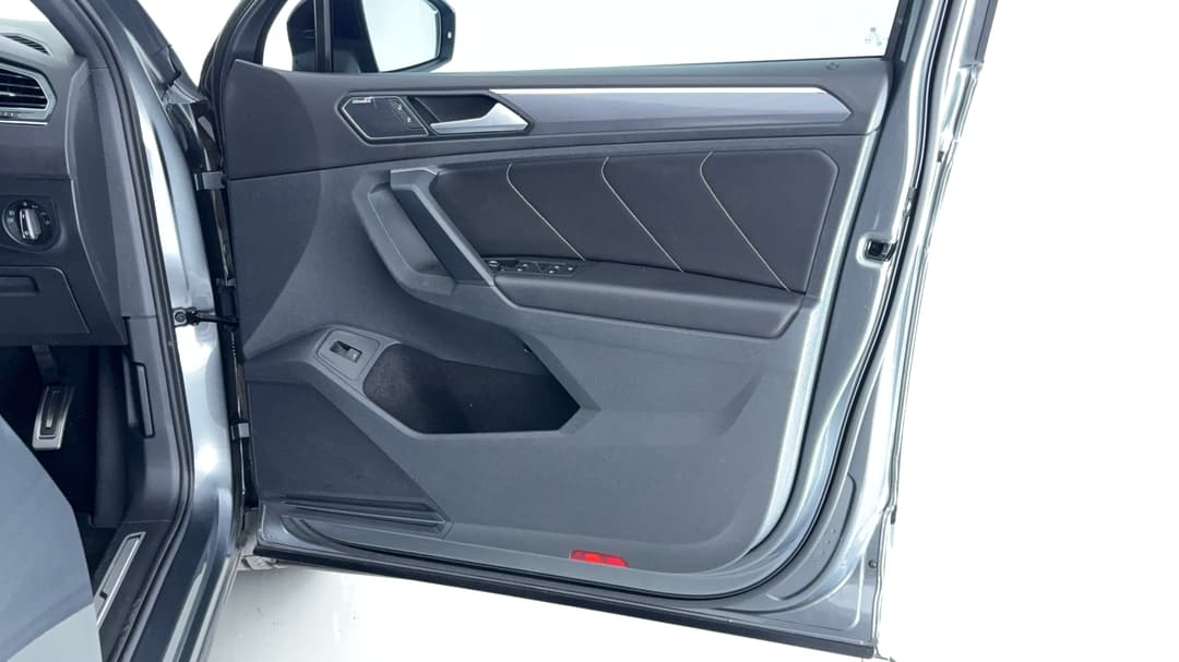 2018 Volkswagen Tiguan Wolfsburg Edition, Automatic, 74456 km, Speaker View