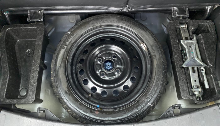 2017 Maruti Wagon R 1.0 VXI, Petrol, Manual, 15,357 km, Spare Tyre
