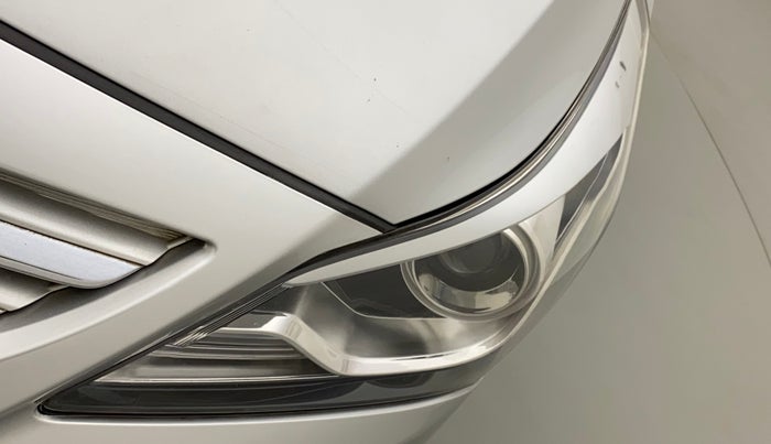 2016 Hyundai Verna FLUIDIC 4S 1.6 VTVT S AT, Petrol, Automatic, 62,295 km, Left headlight - Minor scratches