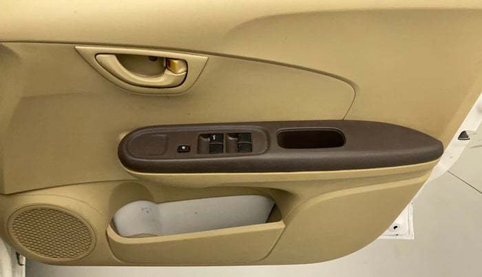 2012 Honda Brio S MT, CNG, Manual, 89,745 km, Driver Side Door Panels Control