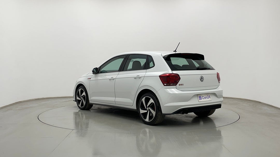 Left Back Diagonal (45- Degree) View