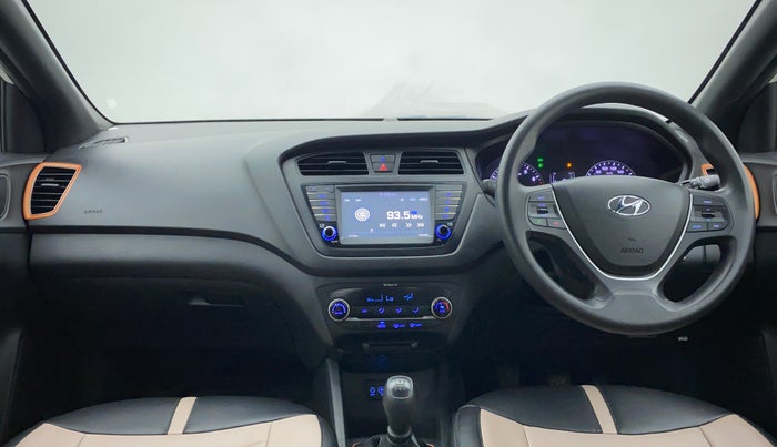 2017 Hyundai Elite i20 ASTA 1.2 DUAL TONE, Petrol, Manual, 75,444 km, Dashboard