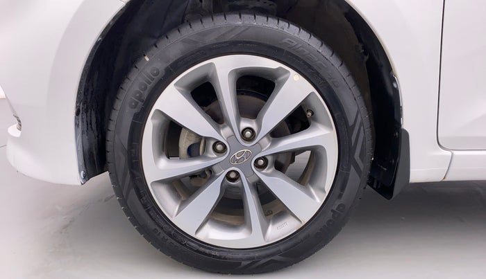 2017 Hyundai Elite i20 ASTA 1.2 DUAL TONE, Petrol, Manual, 75,444 km, Left Front Wheel