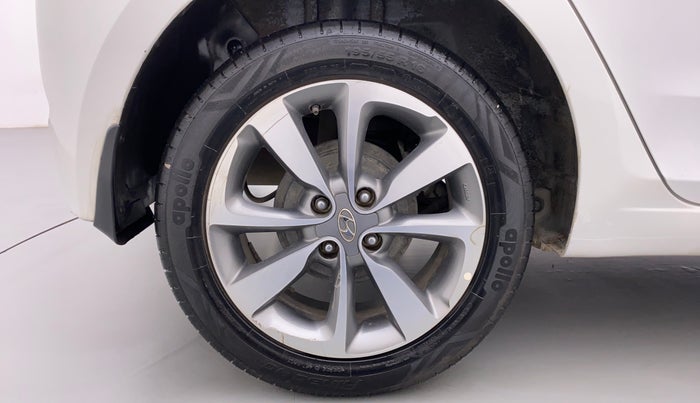2017 Hyundai Elite i20 ASTA 1.2 DUAL TONE, Petrol, Manual, 75,444 km, Right Rear Wheel
