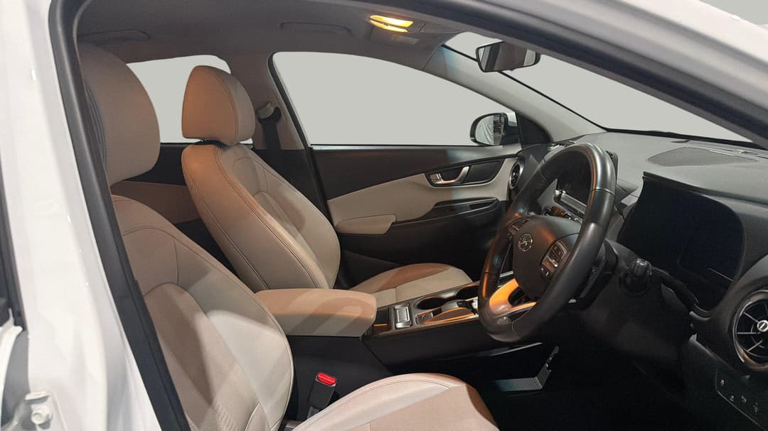 2022 Hyundai Kona Elite Electric Ext Range, Automatic, 62497 km, Right Side Front Door Cabin View