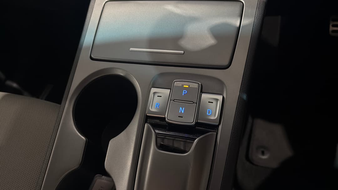 2022 Hyundai Kona Elite Electric Ext Range, Automatic, 62497 km, Gear Lever 