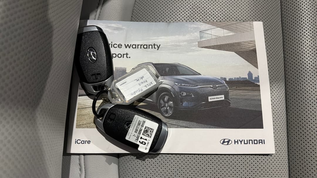 2022 Hyundai Kona Elite Electric Ext Range, Automatic, 62497 km, Key Close-up