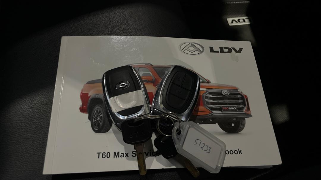 2023 LDV T60 Max Luxe (4x4), Automatic, 26318 km, Key Close-up