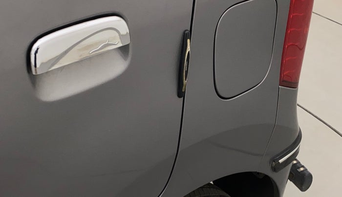 2016 Maruti Wagon R 1.0 VXI (O) AMT, Petrol, Automatic, 42,326 km, Left quarter panel - Slightly dented