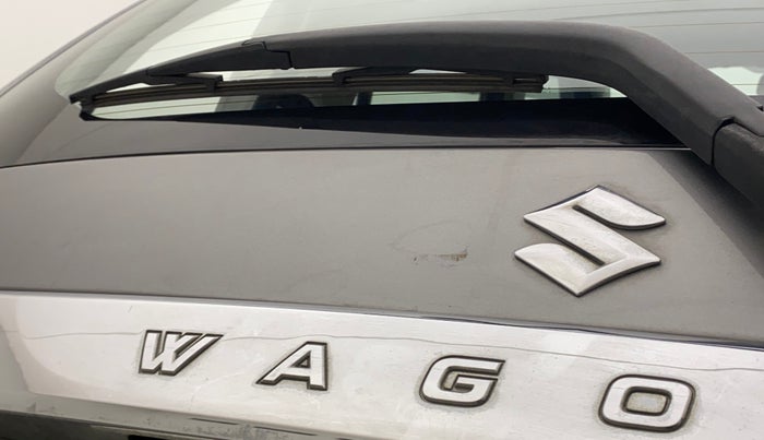 2016 Maruti Wagon R 1.0 VXI (O) AMT, Petrol, Automatic, 42,326 km, Dicky (Boot door) - Slightly dented