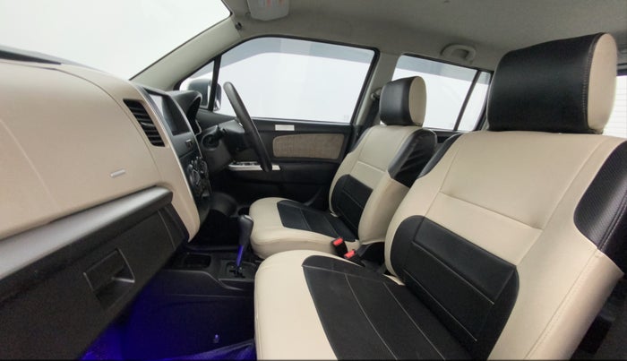 2016 Maruti Wagon R 1.0 VXI (O) AMT, Petrol, Automatic, 42,326 km, Right Side Front Door Cabin