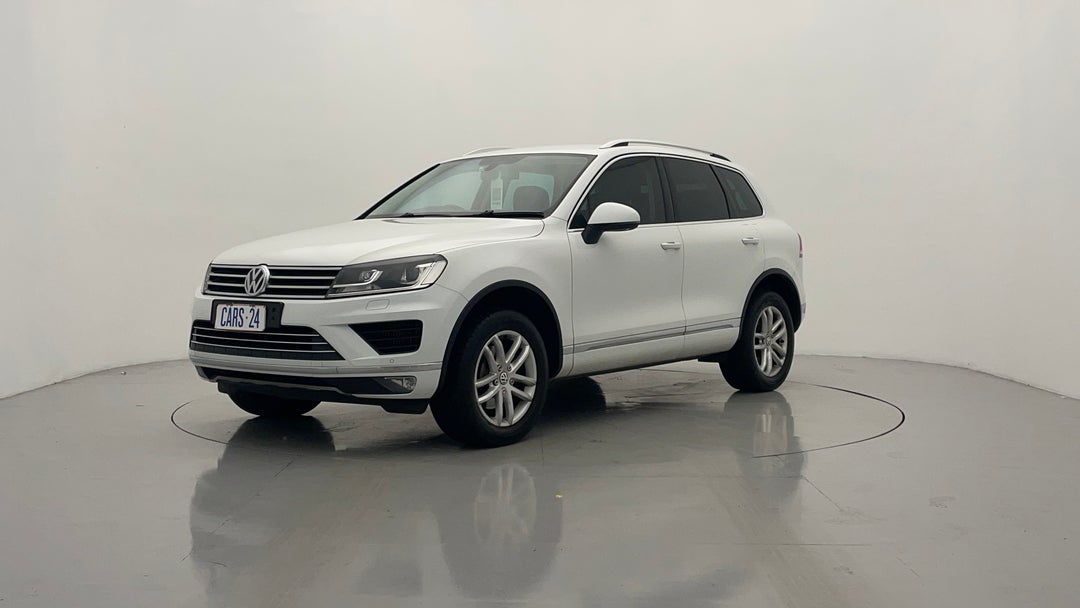 Left Front Diagonal (45- Degree) View