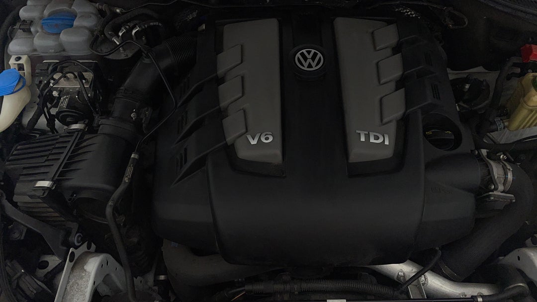 Open Bonnet (Engine)