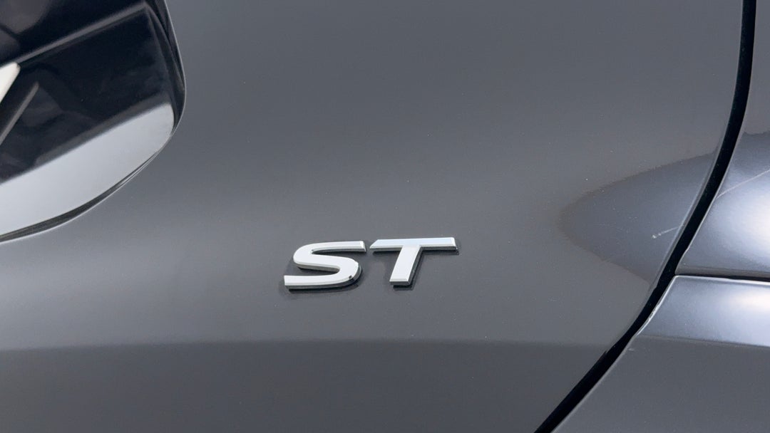 Badge (Boot Right Side)