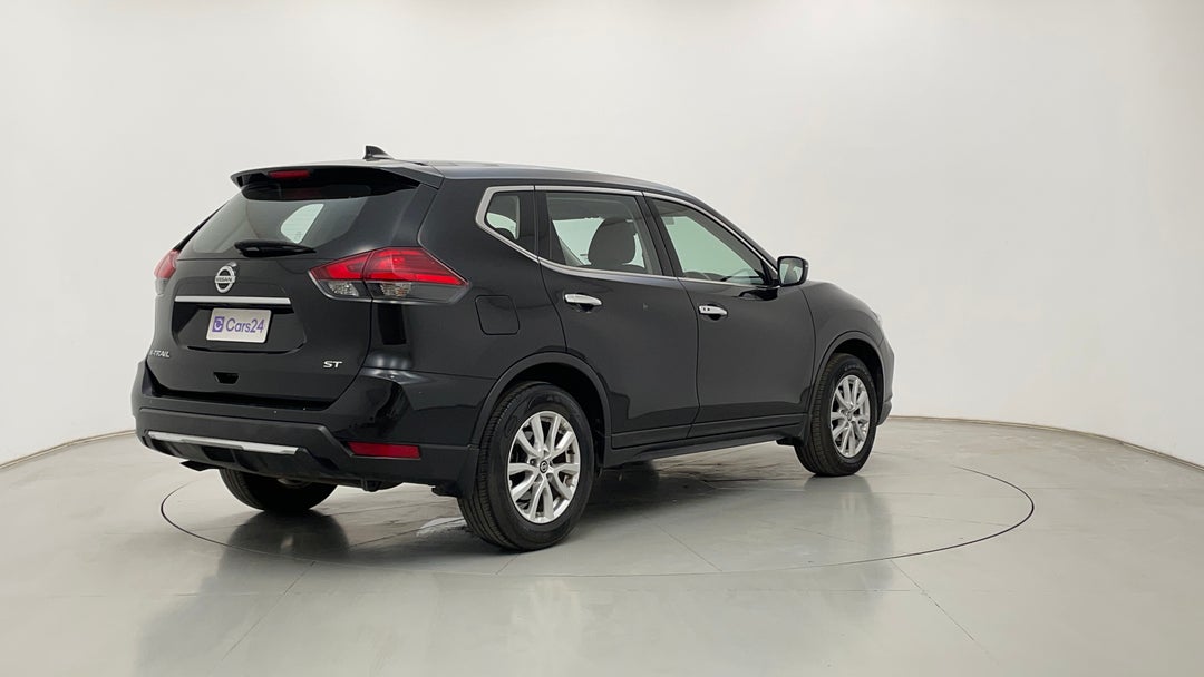 Right Back Diagonal (45- Degree) View