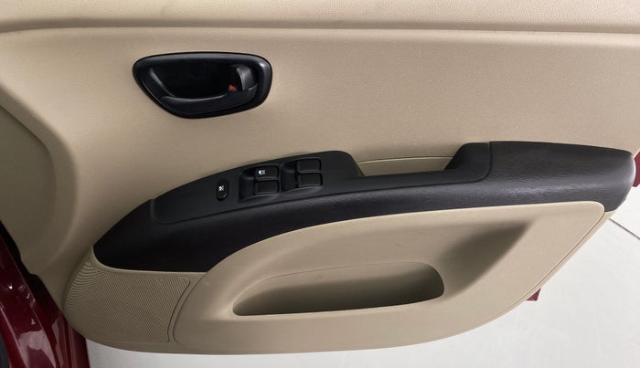 2016 Hyundai i10 MAGNA 1.1 IRDE2, Petrol, Manual, 34,477 km, Driver Side Door Panels Control