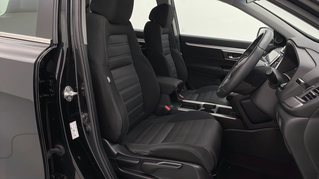 2018 Honda CR-V Vti (2wd), Automatic, 95256 km, Right Side Front Door Cabin View
