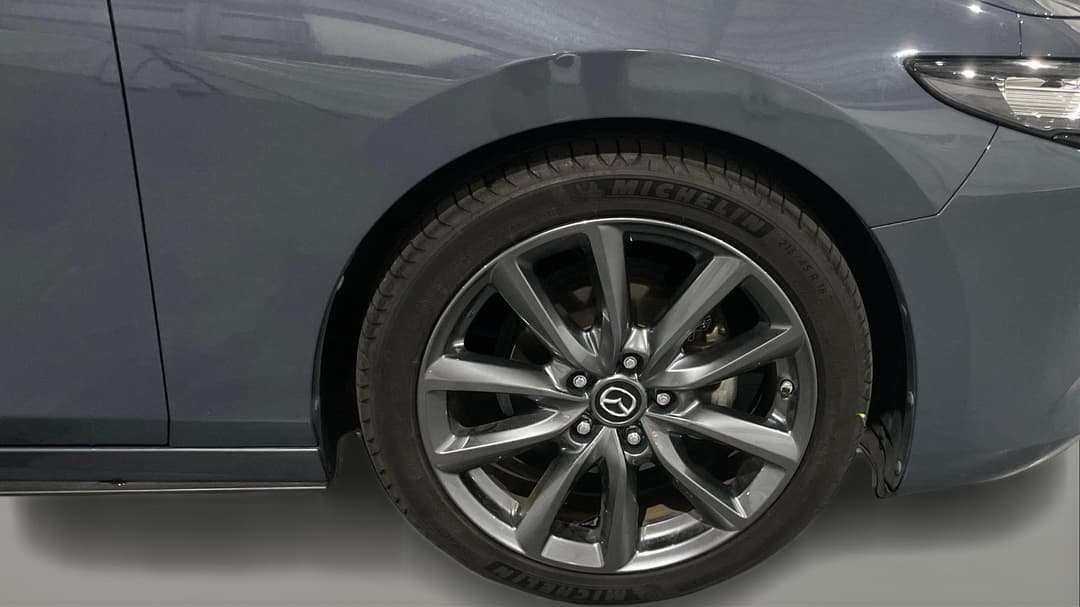 2019 Mazda Mazda3 G20 Touring, Automatic, 115581 km, Right Front Wheel