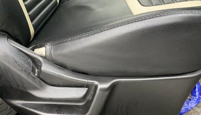 2021 Maruti New Wagon-R LXI CNG (O) 1.0, CNG, Manual, 32,138 km, Driver Side Adjustment Panel