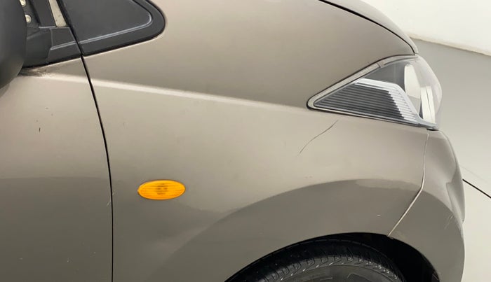2018 Datsun Redi Go A, Petrol, Manual, 30,374 km, Right fender - Slightly dented