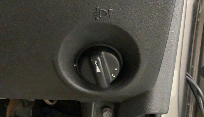 2018 Datsun Redi Go A, Petrol, Manual, 30,374 km, Dashboard - Headlight height adjustment not working