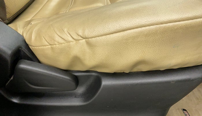 2018 Datsun Redi Go A, Petrol, Manual, 30,374 km, Driver Side Adjustment Panel