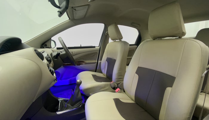 2014 Toyota Etios V, Petrol, Manual, 61,614 km, Right Side Front Door Cabin