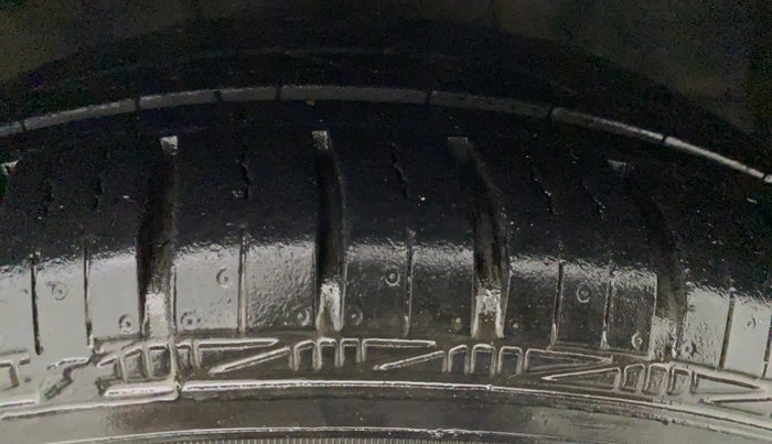 2014 Toyota Etios V, Petrol, Manual, 61,719 km, Left Rear Tyre Tread