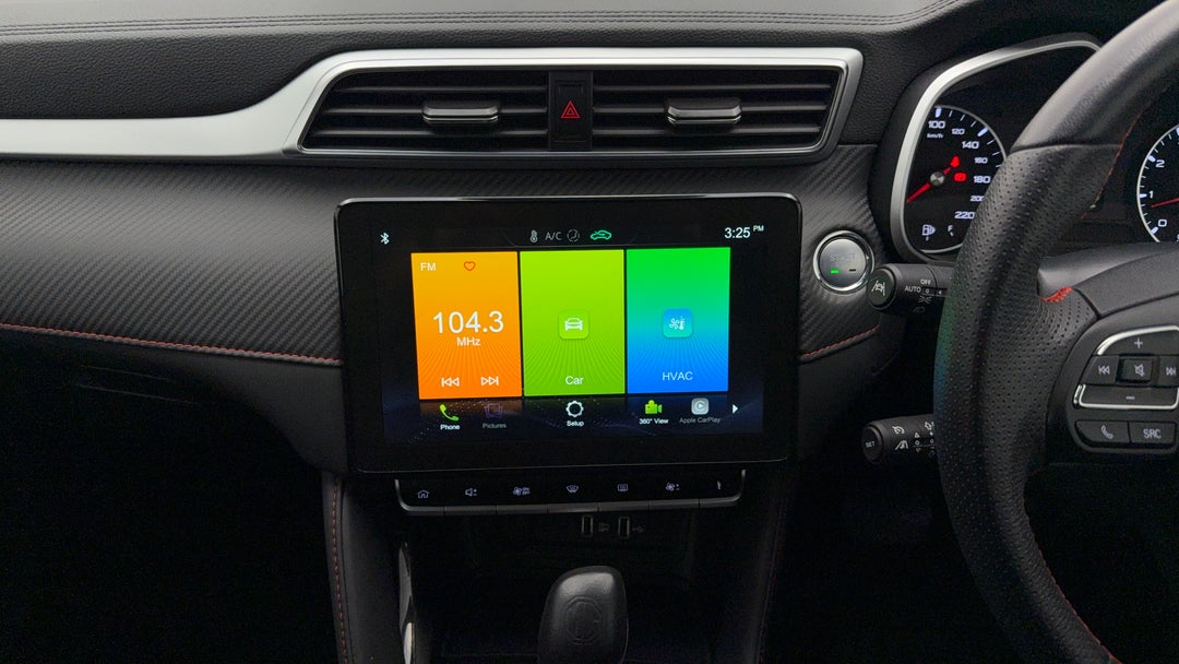 2022 MG Zst Core, Automatic, 28986 km, Center Console