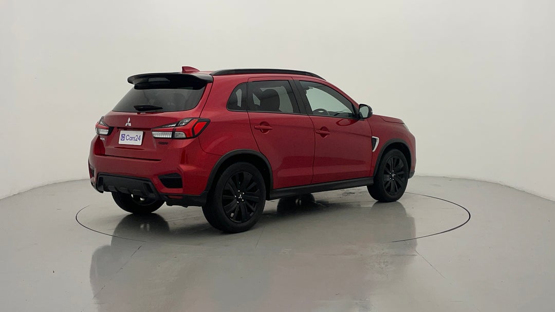 Right Back Diagonal (45- Degree) View