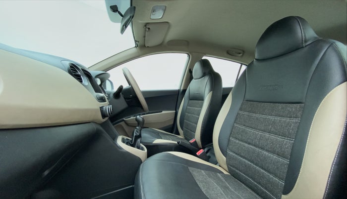 2017 Hyundai Grand i10 MAGNA 1.2 KAPPA VTVT, Petrol, Manual, 70,190 km, Right Side Front Door Cabin