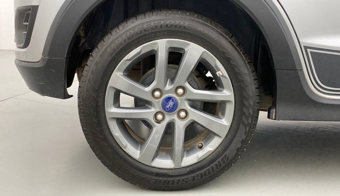 2018 Ford FREESTYLE TITANIUM Plus 1.5 TDCI MT, Diesel, Manual, 85,845 km, Right Rear Wheel