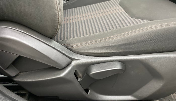 2018 Ford FREESTYLE TITANIUM Plus 1.5 TDCI MT, Diesel, Manual, 85,845 km, Driver Side Adjustment Panel