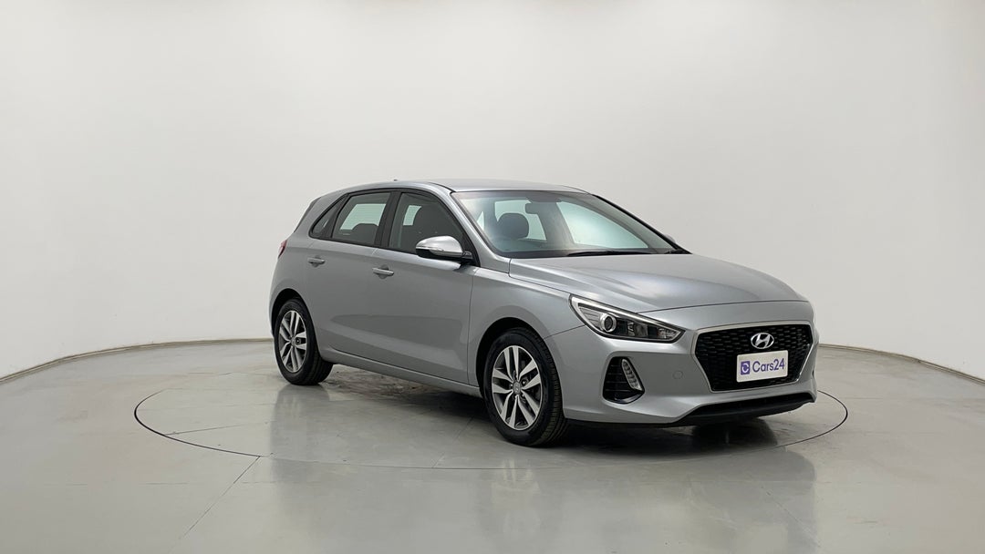 Right Front Diagonal (45- Degree) View