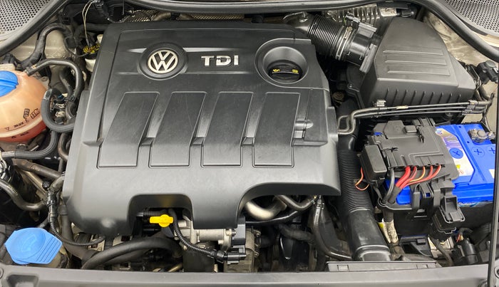 2015 Volkswagen Polo HIGHLINE1.5L DIESEL, Diesel, Manual, 90,228 km, Open Bonet