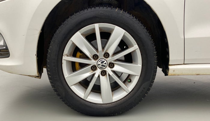 2015 Volkswagen Polo HIGHLINE1.5L DIESEL, Diesel, Manual, 90,228 km, Left Front Wheel